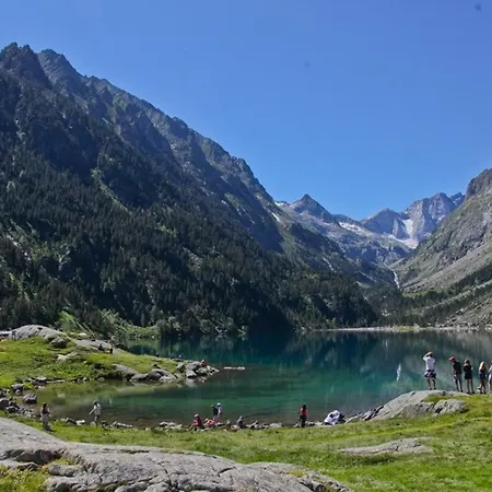 Confortable Avec Terrasse Et Equipements Modernes - Fr-1-401-286 *