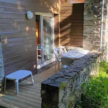 Confortable Avec Terrasse Et Equipements Modernes - Fr-1-401-286 *