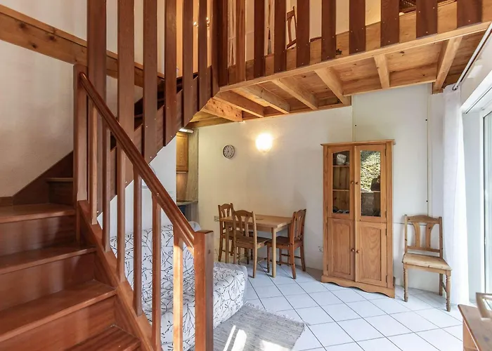 Confortable Avec Terrasse Et équipements Modernes - Fr-1-401-286 Cauterets